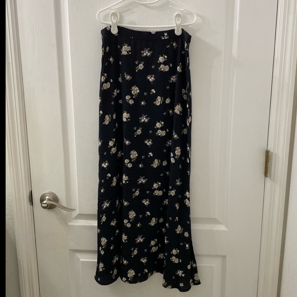 NWT Reformation BEA Skirt - Picture 6 of 6